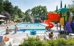 Der große Pool - Foto: Bart Hautvast